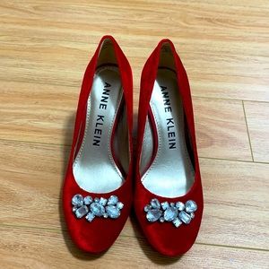 Anne Klein pumps